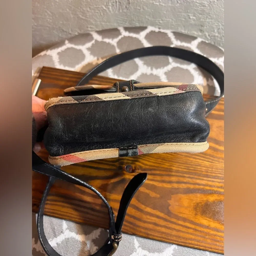 Burberry Vintage Black Crossbody Bag with Nova Check trim magnetic snap on flap